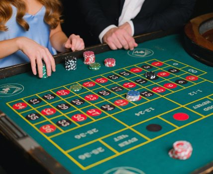 6 Reasons Players Are Choosing Direct Website Slots Over Traditional Apps